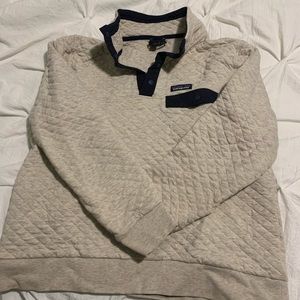 Patagonia quilt beige pullover (women’s large)